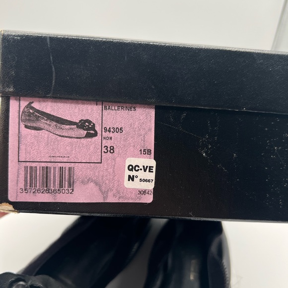 Chanel Black Leather Ballet Flats Camellia - Picture 7 of 10